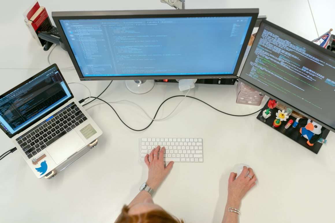 How to Become a Master Software Developer in Five Essential Steps